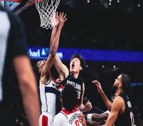 独家揭秘,巴塞罗那力,邀莱万降薪,亚博体育,亚博体育官网,亚博体育app,亚博体育下载