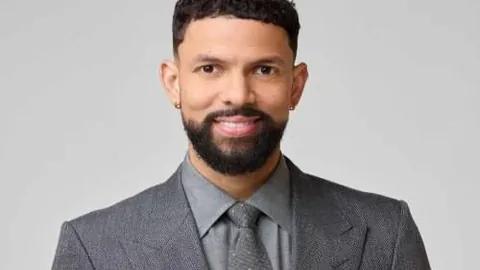 从“杠精养成记：约基奇背身单打率揭秘，探讨5亮点及30余回复”